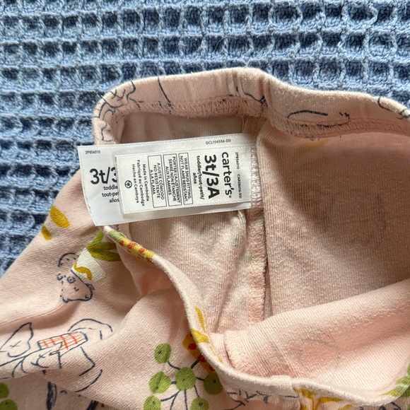 Carters Matching Set PJs - 3T - Picture 7 of 11